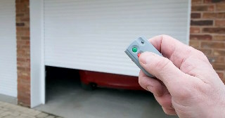 Купить автоматику для рулонных ворот Норильск, цена от 2713 руб.